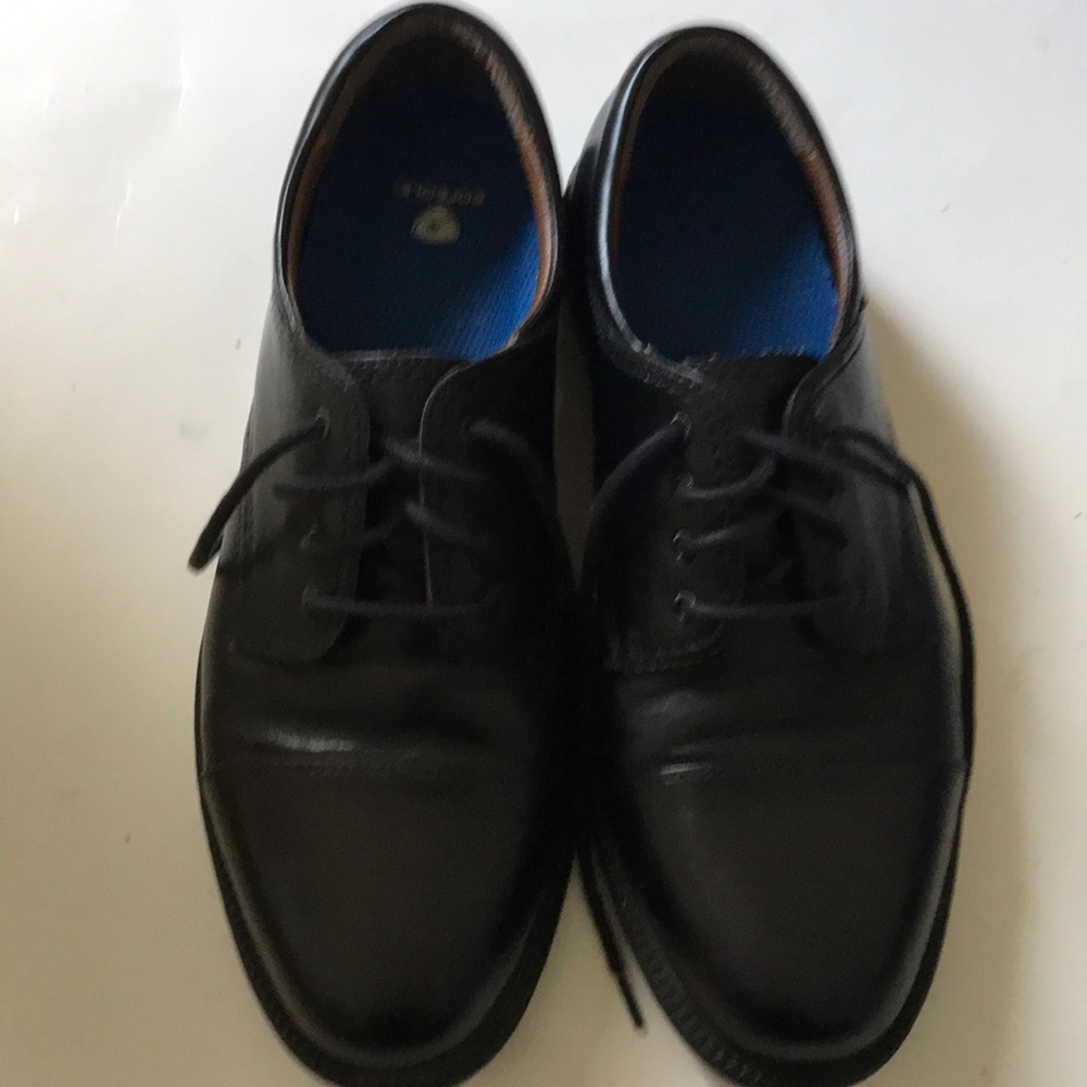 Men’s dress shoes